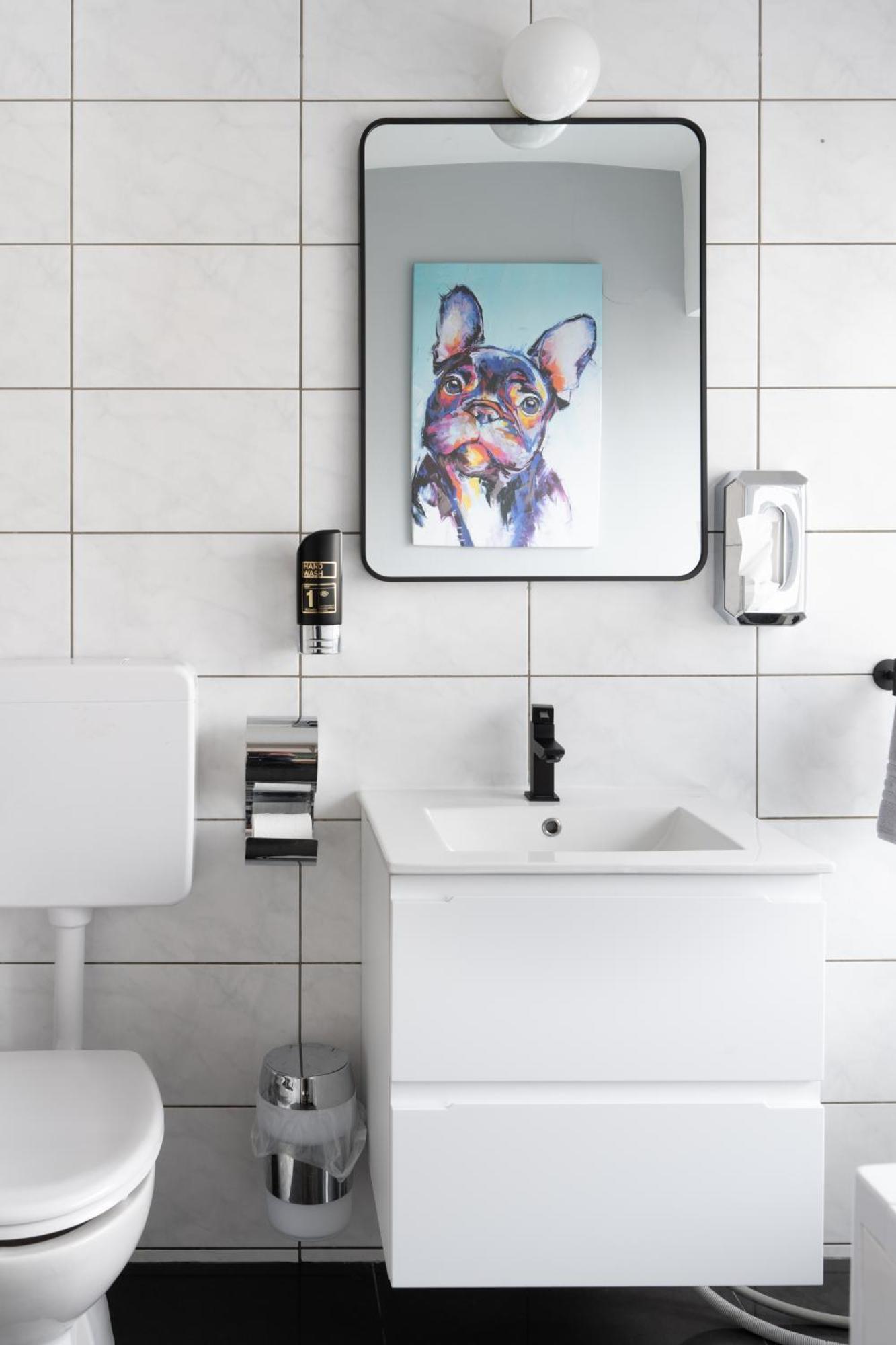 Geraeumiges City-wohnen In Dueren Apartment